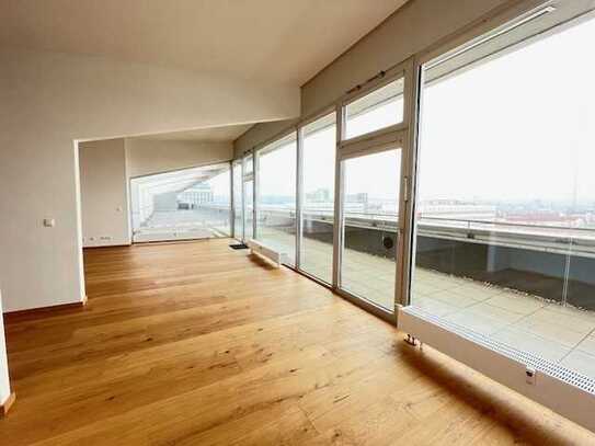 ***Exklusives Penthouse im 12. Obergeschoss: Luxus mit Panoramablick***