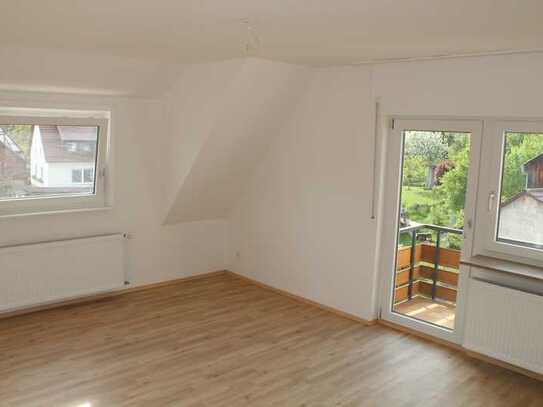 Schöne drei Zimmer Wohnung mit Balkon in Calw - Stammheim (Kreis), Calw