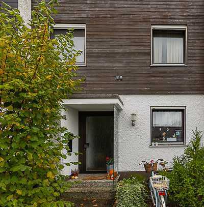 Schönes Reihenmittelhaus in Dachau in ruhiger Lage Nahe Dachauer Bahnhof Viel Platz. Frei ab Dez.24