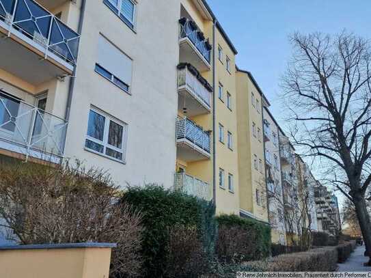 Ruhige Wohnung mit Balkon zum Eigennutz