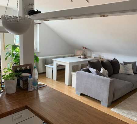 Attraktive 2-Zimmer-Wohnung mit Balkon in Brühl