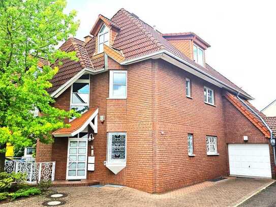 Wohntraum in Brühl – Maisonette mit toskanischem Elementen und architektonischer Perfektion