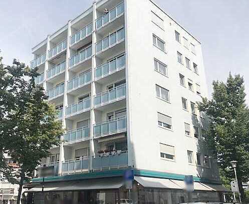 AUKTION: Modernisierte helle 2 Zimmer Stadtwohnung mit Balkon