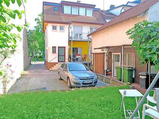 2 FH, sofort bezugsfrei, EG 74,29 qm plus OG-DG-Maisonette mit 137,46 qm