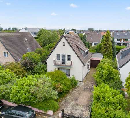 Verwirklichen Sie Ihren Wohntraum! Baugrundstück mit Altbestand in bester Lage von Dormagen Delhoven