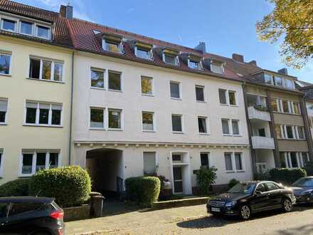 Renditeobjekt im Südviertel von Münster - 10 Wohnungen im MFH und ein EFH mit Garten u. Stpl.