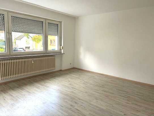 Wird gerade renoviert. 1 Zimmer Apartment in bester Lage von Kelsterbach