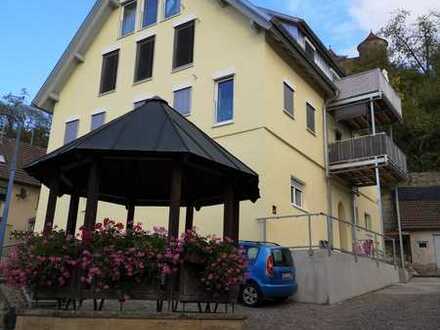 Exklusive 4-Zi-Wohnung mit Südbalkon, EBK und Stellplatz in Untergruppenbach