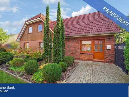 ***RESERVIERT***
Vermietetes Zweifamilienhaus in Aurich mit Charme und modernen Annehmlichkeiten