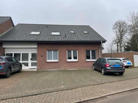 Marienthal lockt mit 2-3 Z. + Terrasse + Garten+ Garage!!