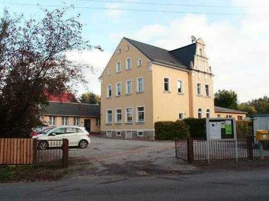 Möblierte 2 Raumwohnung mit eigenem Garten und Terrasse