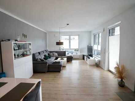 Neuwertige 3-Zimmer Obergeschosswohnung mit Balkon