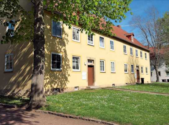 Schöne 2-Zimmer-Wohnung in Bad Lauchstädt (optional mit Küche)