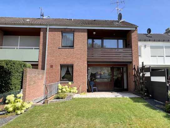 Leben nah an der Natur! Reihenmittelhaus mit ausgebautem Dachgeschoss & Garage!