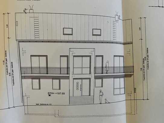 Stilvolle, neuwertige 4,5-Raum-Maisonette-Wohnung mit geh. Innenausstattung mit EBK