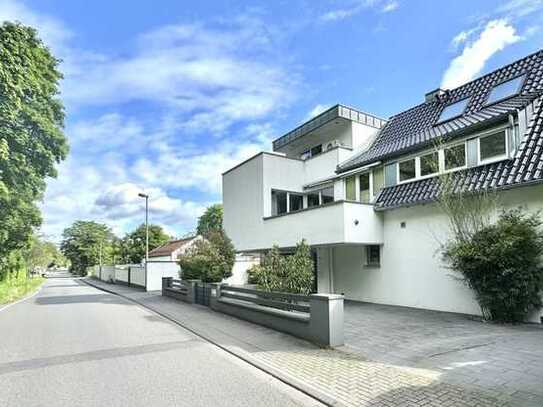 Hollenders Immobilien: Schönes Einfamilienhaus mit 2 zusätzlichen Apartments in Rodenkirchen