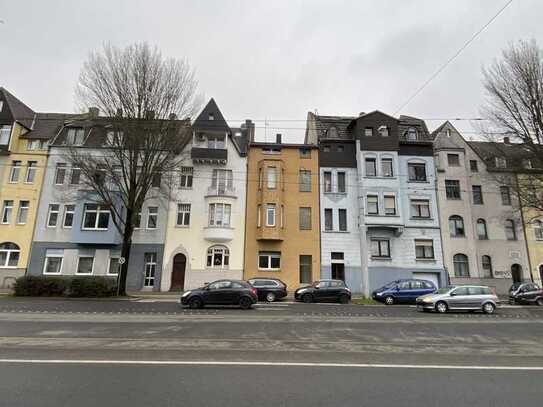 3,5 Zimmer Wohnung mit eigenem Garten (für Handwerker - Material zahlt Vermieter)