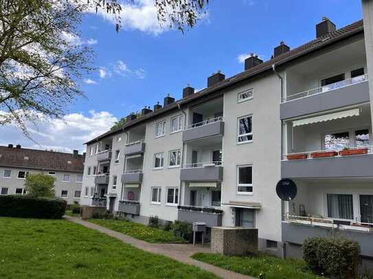 hwg - Großzügige 3-Zimmer Wohnung mit Balkon im Grünen!