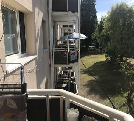 Top-renovierte Wohnung mit zwei Zimmern und Balkon in Bad Langensalza