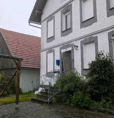 Günstiges 6-Zimmer-Haus in Böhen