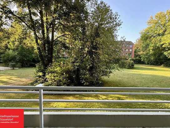 Charmante Wohnung mit Balkon und Ausblick ins Grüne in DF- Garath