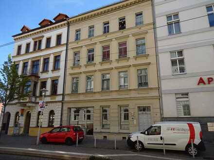 Büro- und Ladenflächen am Neumarkt Richtung Innenstadt