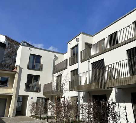 Topmoderne teilmöblierte Studentenwohnung mit sonnigem Balkon in Isarnähe