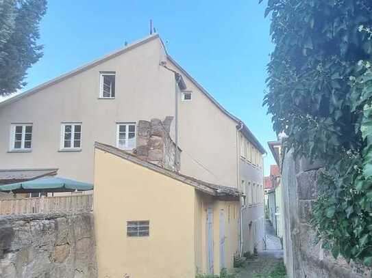 PROVISIONSFREI für den Käufer!! 
Historisches Gebäude an der Stadtmauer.Hohe Abschreibungen möglich