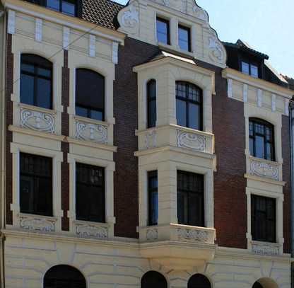 Moderne DG-Wohnung in Gründerzeithaus - Dachterrasse, neues Bad, top Lage