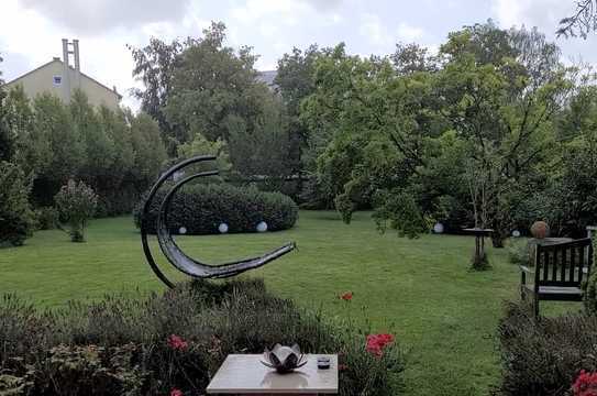 2 Zimmer im exklusiven 250 qm Haus in 2er WG (m/w) mit 2000 qm Garten