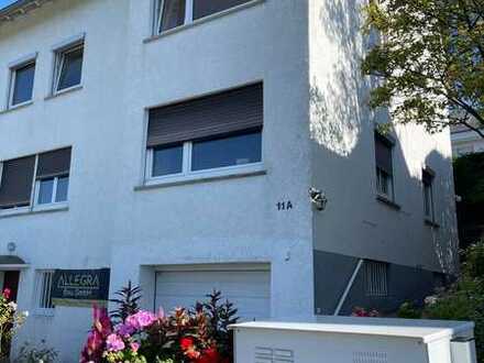 Frisch renovierte Wohnung in Degerloch-Haigst mit Blick über Weinberge 80m² 3 Zimmer Küche Bad