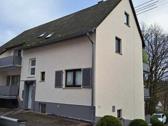 Attraktive 3-Zimmer-Erdgeschosswohnung mit Balkon in Kadenbach