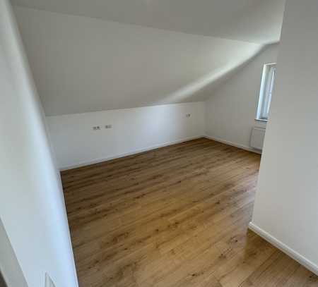 Exklusive 3,5-Zimmer-Maisonette-Wohnung mit Balkon und hochwertiger Ausstattung