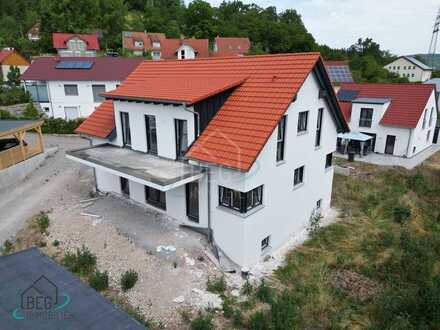 *Provisionsfrei* Neubau, Zweifamilienhaus in Unterrot – KFW Standard 55