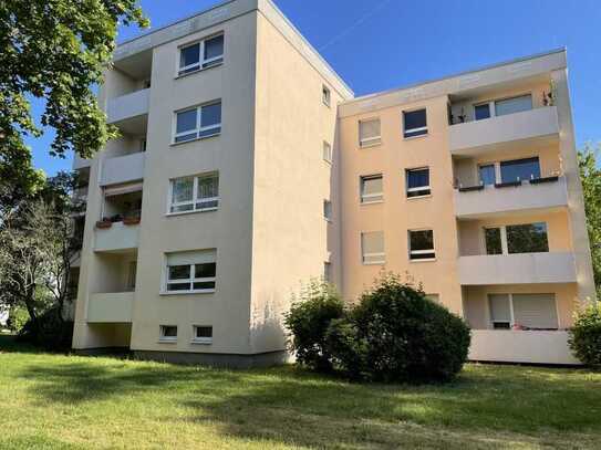 leere 4-Zi. Wohnung in Wiesbaden-Delkenheim