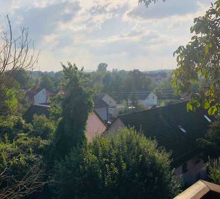 2-Zimmer-Wohnung mit Balkon und Stellplatz!