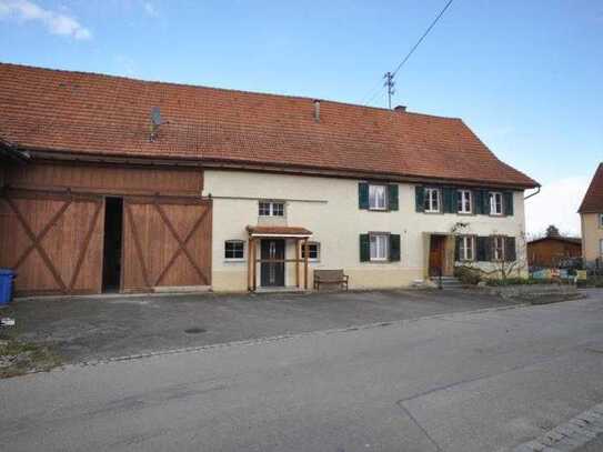 Bauernhaus mit sep. Büro / großer Scheune und Ausbaupotenzial in Hilzingen-Schlatt a. Randen - frei