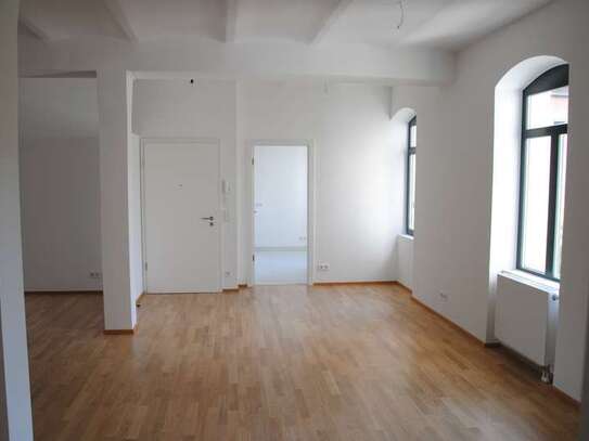 Zentrale, Moderne 3 ZW. in Stgt. Innenstadtlage mit EBK und Stellplatz !