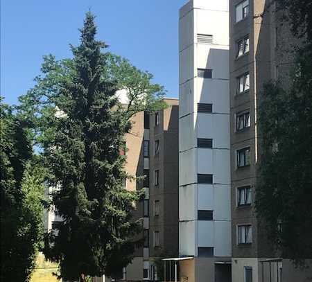 Bezahlbarer Wohnraum !! - Vermietete 2 Zimmer-Wohnung nahe Eschborn mit Balkon