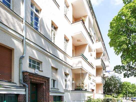 2 Raum-Dachgeschosswohnung mit Einbauküche und Balkon