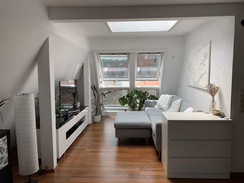 Helle Dachgeschosswohnung in Stuttgart West