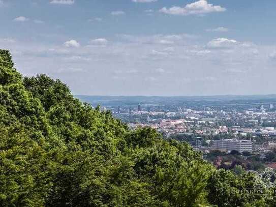 Traumgrundstück in Lindenau mit Blick auf das Radebeuler Elbtal (mit sanierungsbedürftiger Immobilie