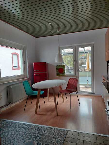                                                               Drei Zimmer an Studierenden-WG zu vermieten                                                       in Schierstein (Wiesbaden)
