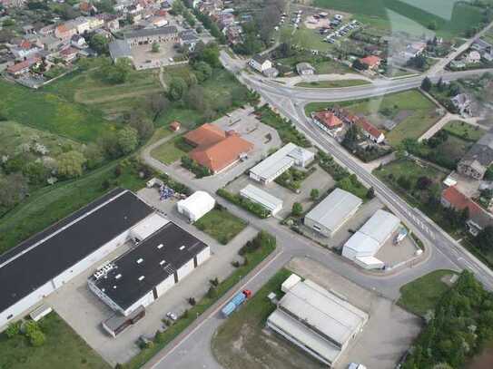 Wohnhaus mit Werkstatt und Gewerbefläche in Staßfurt