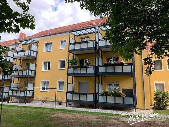 Erdgeschosswohnung mit großem Balkon - jetzt einziehen!
