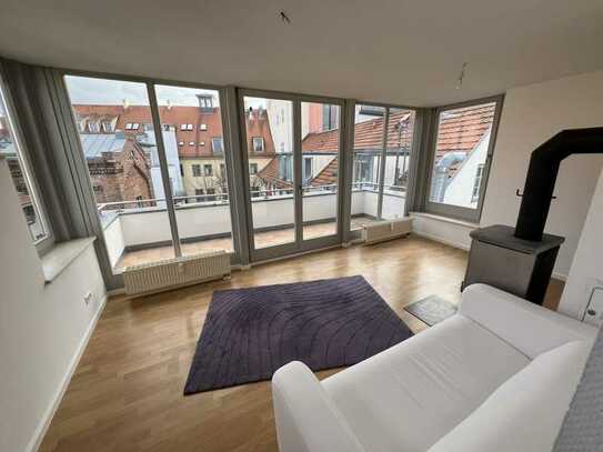 Suche Nachmieter für Dachgeschosswohnung mit zwei Zimmern sowie Terasse und Einbauküche in Erfurt