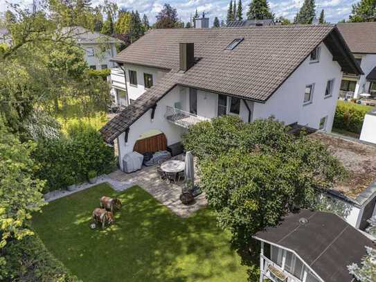 Wunderschöne Doppelhausvilla auf eingewachsenem Grundstück in Grünwald - WEG-Teilung möglich