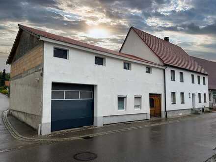 Geräumiges Wohnhaus + Werkstatt + Ausbaumöglichkeit + Einliegerwohnung