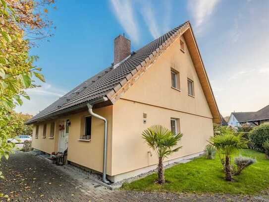 Radolfzell: Wunderschöne Dachgeschosswohnung mit Garten und Garage