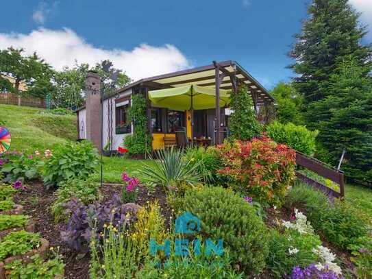 Idyllisches Wochenendgrundstück: Bungalow in Hohenstein-Ernstthal mit Panoramablick